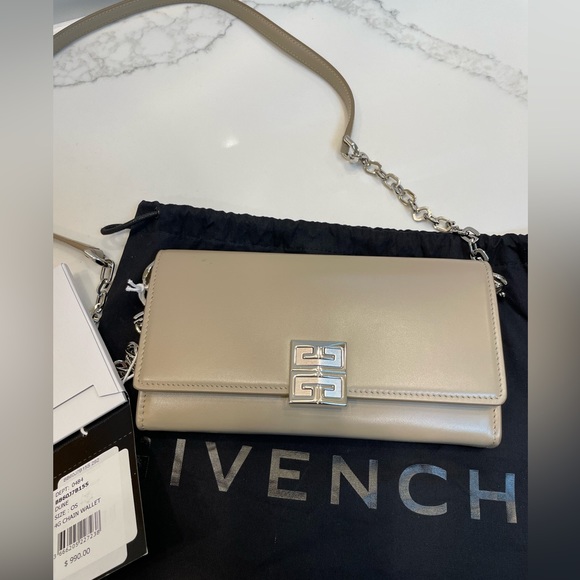 Givenchy 4G Leather Wallet On Chain Dune $990 - Picture 9 of 16